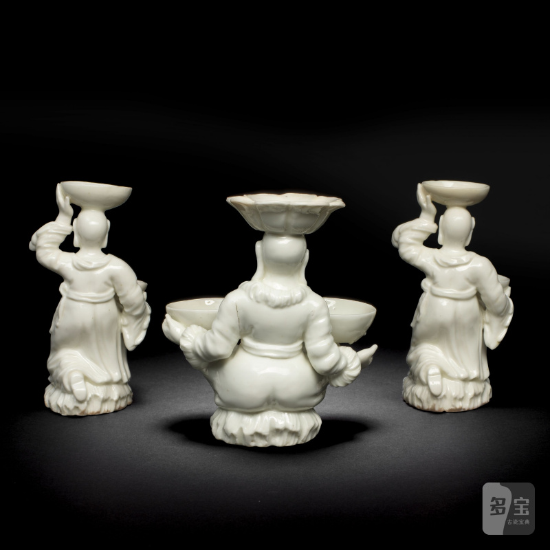 A set of three Saint-Cloud figural salts, circa 1730-40 - 图5